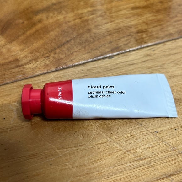 Beauty Set - GLOSSIER & VICHY - Picture 2 of 4